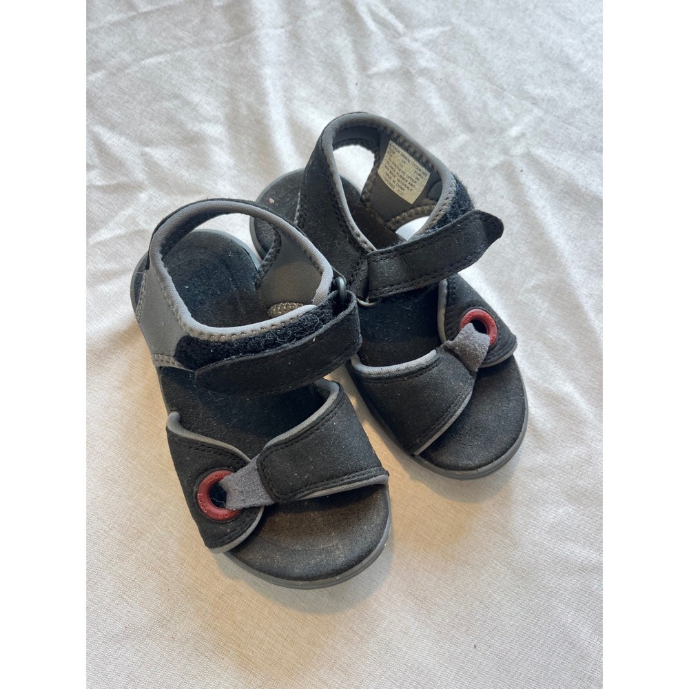 Bogs Kids Yukon Sandals Black Grey Red Adjustable Straps Size 10 US Water Hiking